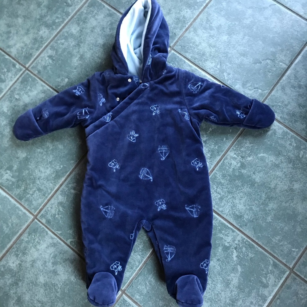 First Impressions bunting 3-6 months